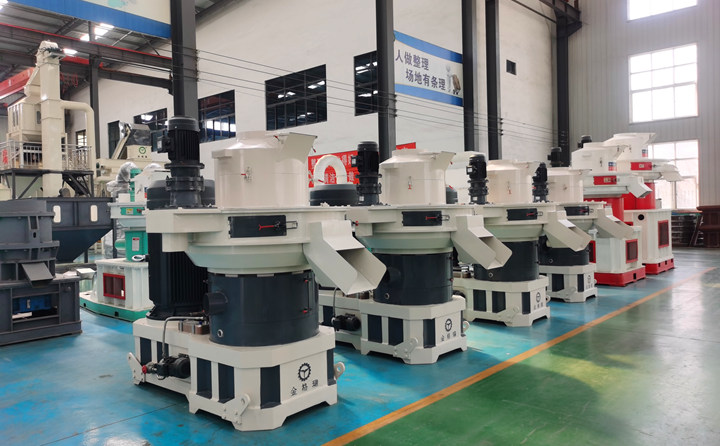 山東金格瑞顆粒機廠家負責免費提供制粒生產線方案,為每一位客戶進行試機;產品使用中,我們給客戶提供“保姆式”服務,定期進行電話回訪,定期進行現場專訪;讓您在產品使用過程中,放心、安心、舒心 山東金格瑞顆粒機廠家負責免費提供制粒生產線方案,為每一位客戶進行試機;產品使用中,我們給客戶提供“保姆式”服務,定期進行電話回訪,定期進行現場專訪;讓您在產品使用過程中,放心、安心、舒心