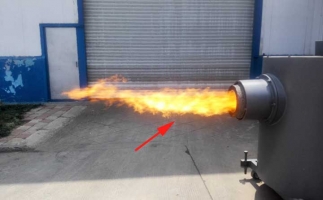 山西客戶來廠驗收設備，生物質燃燒機一次性點火成功。